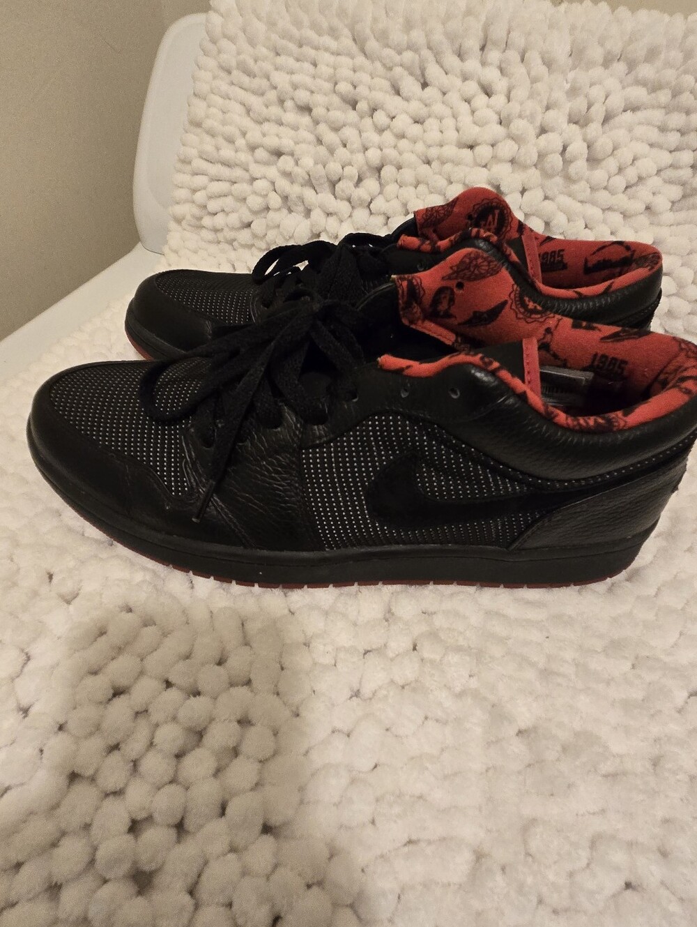 Air Jordan 1 Retro Low  Size 12